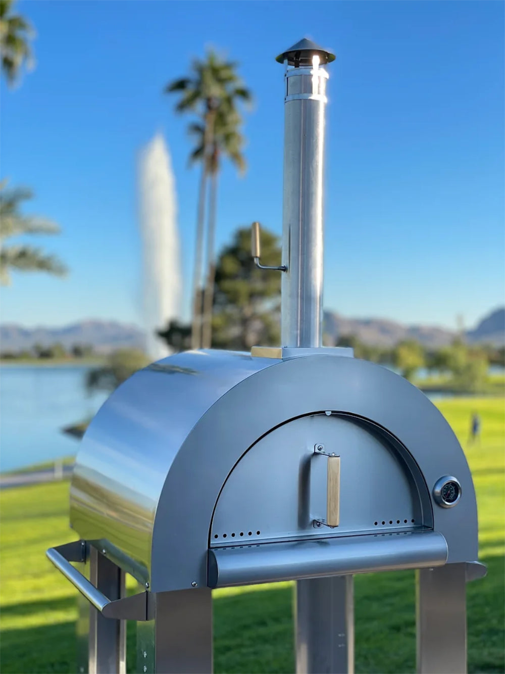Show Pizza Oven